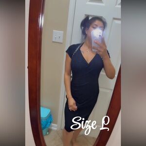 Carmen Marc Valvo Elegant Black Midi Dress